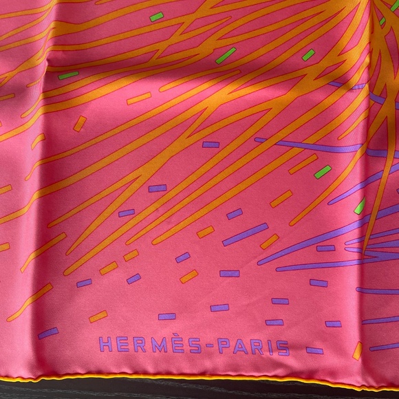Authentic Hermes Silk Scarf Never Used - Picture 9 of 13